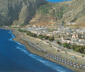 Plage de Kamari